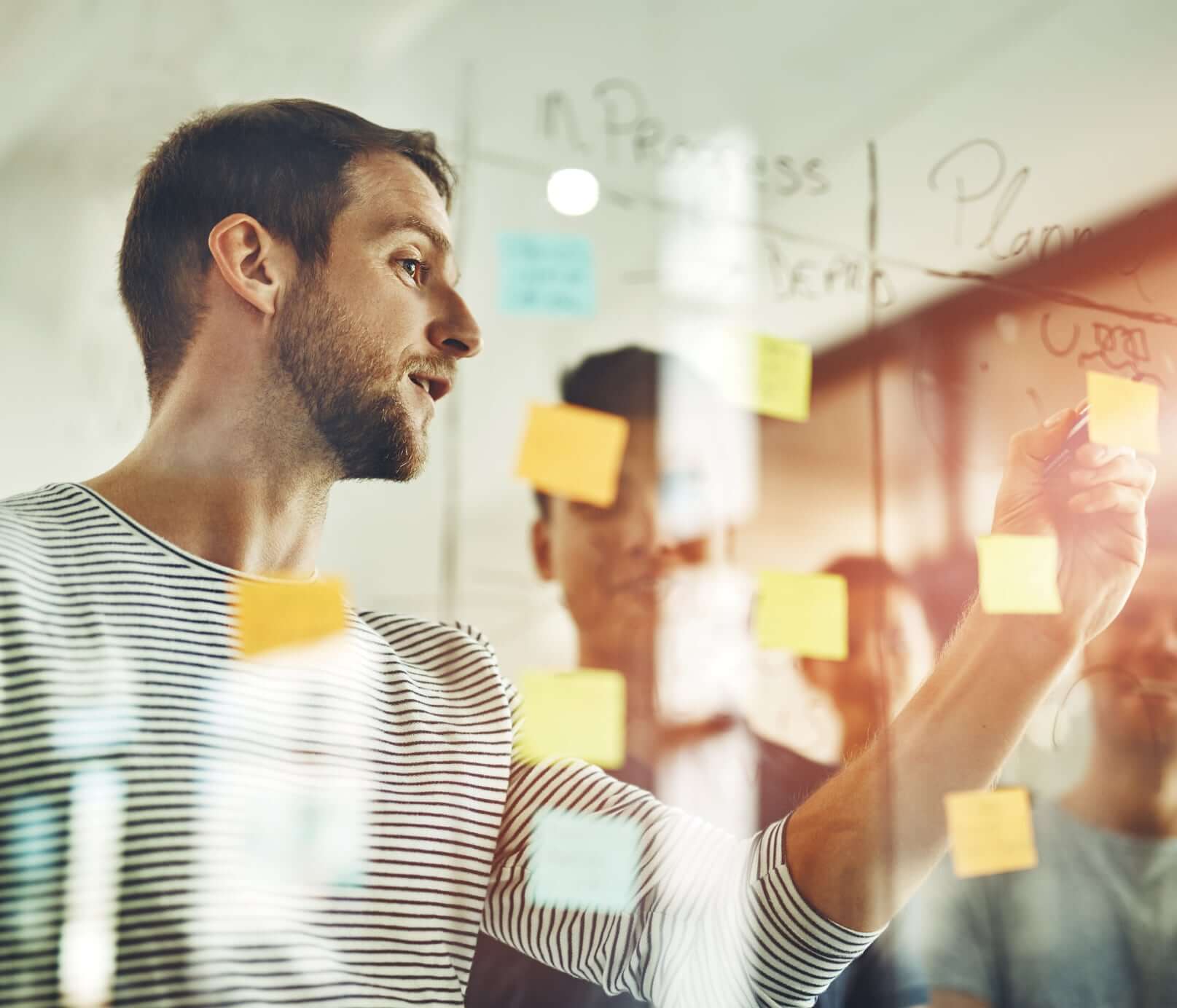 data and creatives people working Data & Creativity Digital Marketing